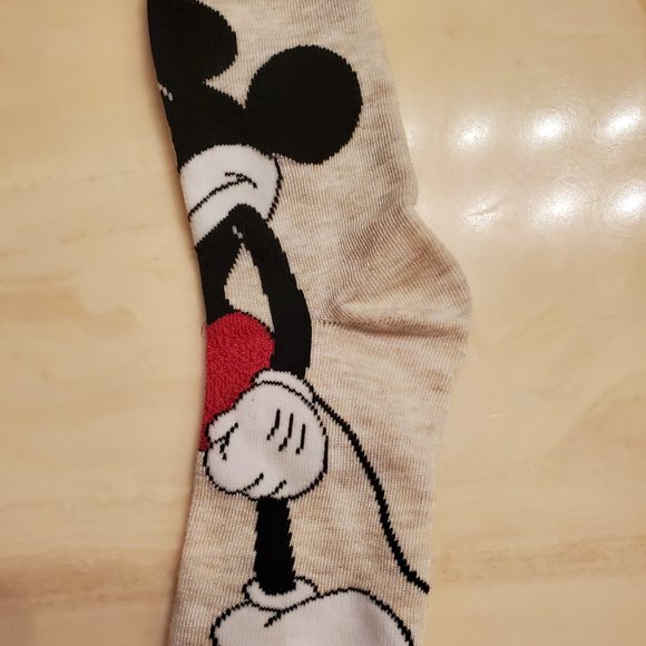 Mickey Mouse 4 pack long tube socks - Brand New - Picture 10 of 13